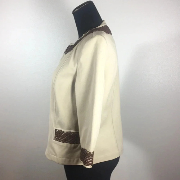 ST JOHN SPORT‎ Khaki Stretch Jacket - Picture 5 of 8